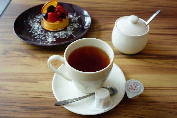 Eat Eat 意義Bistro:Eat Eat 意義Bistro 東區 有氣氛 寬敞店面