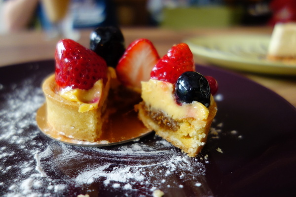 Eat Eat 意義Bistro:Eat Eat 意義Bistro 東區 有氣氛 寬敞店面