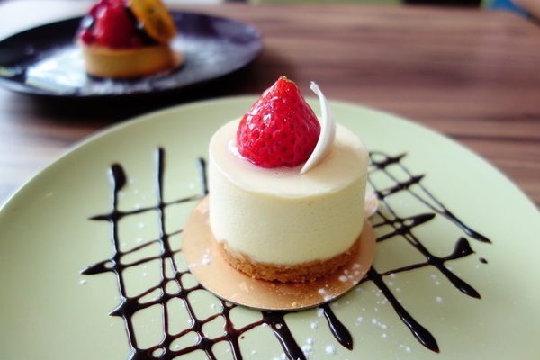 Eat Eat 意義Bistro:Eat Eat 意義Bistro 東區 有氣氛 寬敞店面