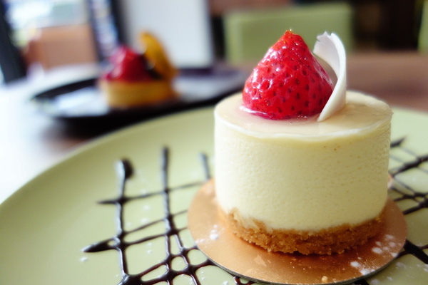 Eat Eat 意義Bistro:Eat Eat 意義Bistro 東區 有氣氛 寬敞店面