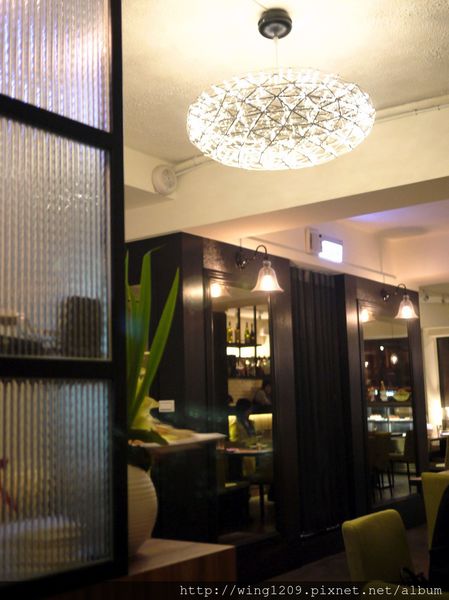 Eat Eat 意義Bistro：品嚐美味義式料理。「Eat Eat意義Bistro」