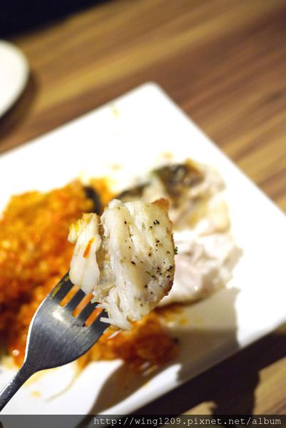 Eat Eat 意義Bistro：品嚐美味義式料理。「Eat Eat意義Bistro」