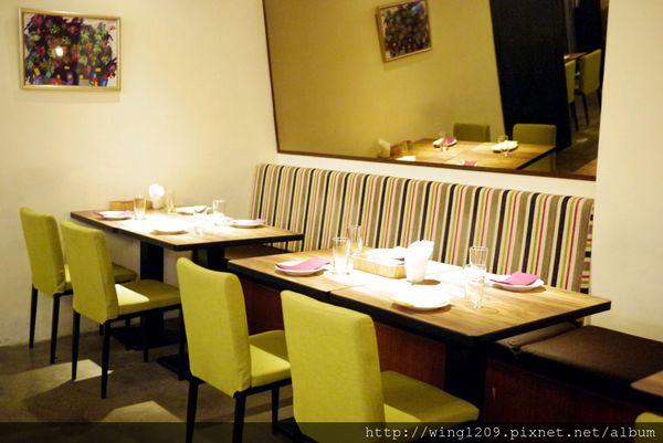 Eat Eat 意義Bistro：品嚐美味義式料理。「Eat Eat意義Bistro」