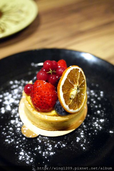 Eat Eat 意義Bistro：品嚐美味義式料理。「Eat Eat意義Bistro」