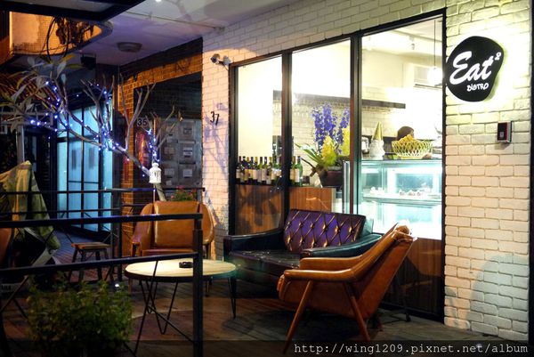 Eat Eat 意義Bistro：品嚐美味義式料理。「Eat Eat意義Bistro」