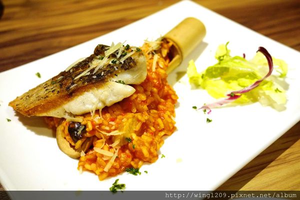 Eat Eat 意義Bistro：品嚐美味義式料理。「Eat Eat意義Bistro」