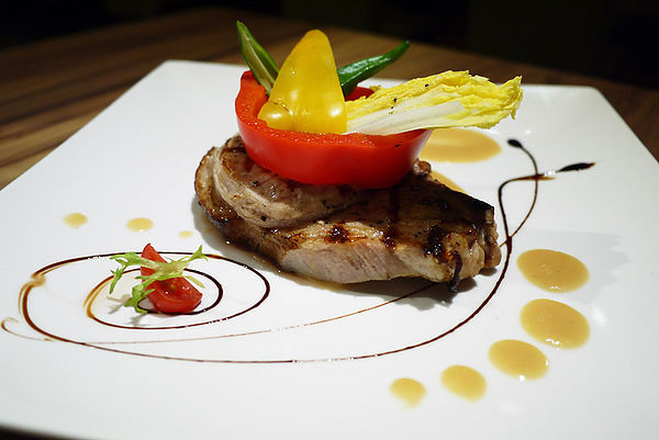 Eat Eat 意義Bistro：【台北東區】Eat Eat 意義Bistro。義式風味料理