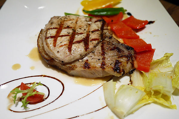 Eat Eat 意義Bistro：【台北東區】Eat Eat 意義Bistro。義式風味料理