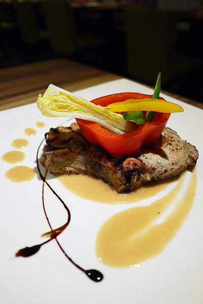 Eat Eat 意義Bistro：【台北東區】Eat Eat 意義Bistro。義式風味料理