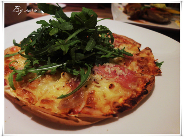 Eat Eat 意義Bistro：【試吃】台北東區§巷弄隱藏美食之藝人簡沛恩開的店→Eat Eat 意義Bistro