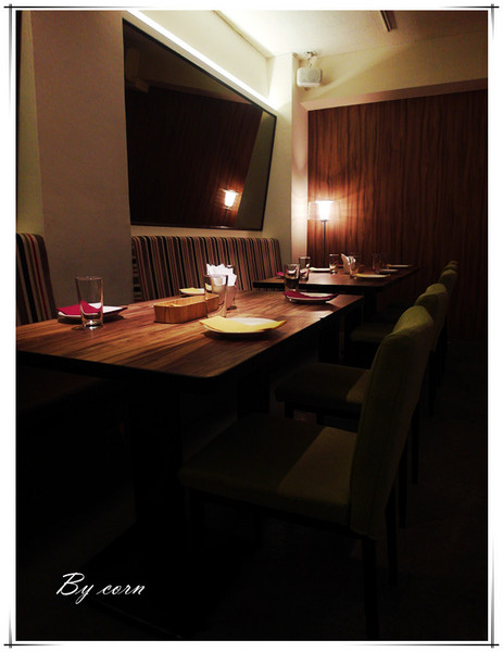 Eat Eat 意義Bistro：【試吃】台北東區§巷弄隱藏美食之藝人簡沛恩開的店→Eat Eat 意義Bistro