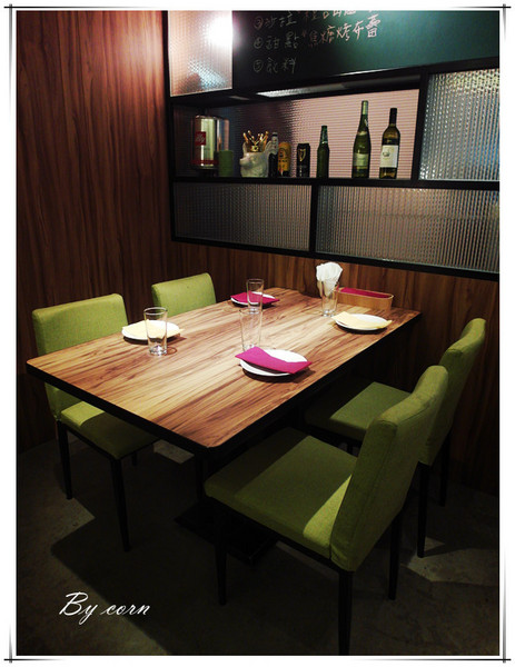 Eat Eat 意義Bistro：【試吃】台北東區§巷弄隱藏美食之藝人簡沛恩開的店→Eat Eat 意義Bistro