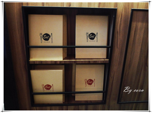 Eat Eat 意義Bistro：【試吃】台北東區§巷弄隱藏美食之藝人簡沛恩開的店→Eat Eat 意義Bistro