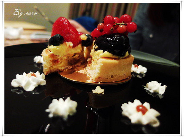 Eat Eat 意義Bistro：【試吃】台北東區§巷弄隱藏美食之藝人簡沛恩開的店→Eat Eat 意義Bistro