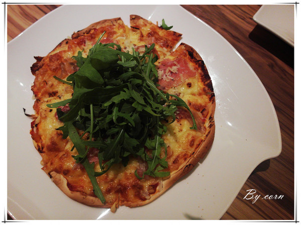 Eat Eat 意義Bistro：【試吃】台北東區§巷弄隱藏美食之藝人簡沛恩開的店→Eat Eat 意義Bistro