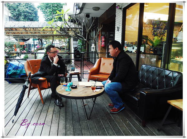 Eat Eat 意義Bistro：【試吃】台北東區§巷弄隱藏美食之藝人簡沛恩開的店→Eat Eat 意義Bistro