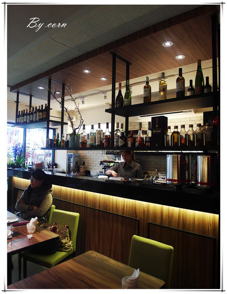 Eat Eat 意義Bistro：【試吃】台北東區§巷弄隱藏美食之藝人簡沛恩開的店→Eat Eat 意義Bistro