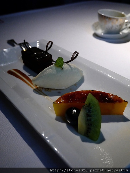 相片 13-8-25 下午8 29 21.jpg