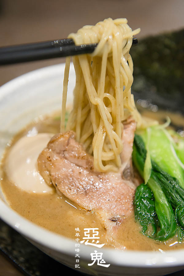 鷹流辛味噌拉麵-惡鬼warugaki：【惡鬼】味噌湯過濃 負擔感爆棚拉麵