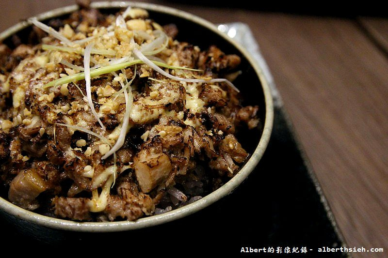 台北信義．鷹流辛味噌拉麵：叉燒飯