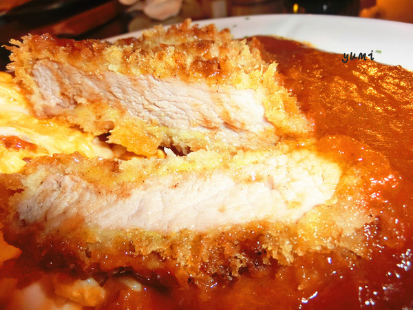 異鄉人咖哩(原:咖裡廚房大海亭)：【台中食記】正宗日本咖哩 日籍主廚精心料理@異鄉人咖哩