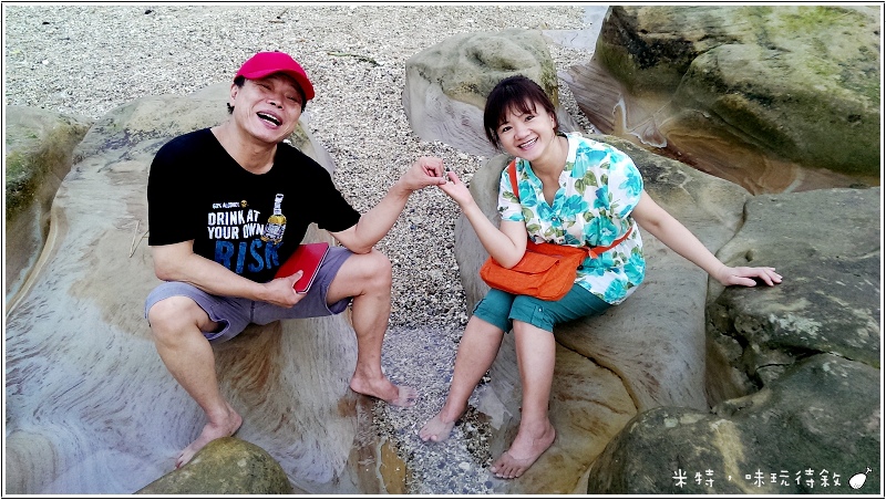 米特，味玩待敘部落格 © MEAT76｜2013-07-14【旅遊紀錄】新北。萬里｜龜吼漁港｜海邊景觀區｜台北難得的清澈海域，親近大海零距離。026.jpg