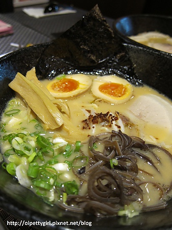 山小屋拉麵：試。名字vs拉麵皆有亮點之台南『山小屋』拉麵~喔伊細！