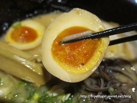 山小屋拉麵：試。名字vs拉麵皆有亮點之台南『山小屋』拉麵~喔伊細！