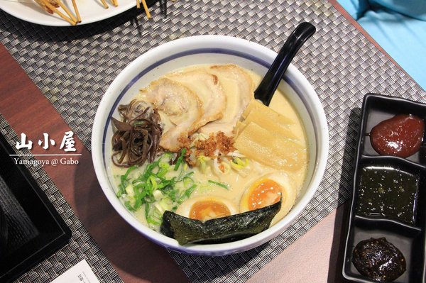 山小屋 Yamagoya Taiwan(台南店):【台南||東區】山小屋(台南店)──日本九洲最著名拉麵店,濃郁湯頭&平價日式拉麵!