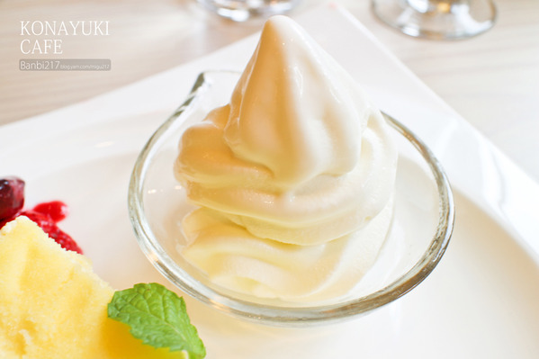 KONAYUKI 粉雪 北海道 Style Cafe:KONAYUKI 粉雪 北海道 Style Cafe LeTAO小樽乳酪蛋糕 下午茶(捷運中山站)