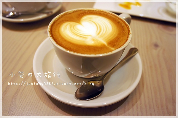 KONAYUKI 粉雪 北海道 Style Cafe：[台北市。中山區] 大人氣★KONAYUKI 粉雪 北海道 Style Cafe★下午茶店~✿