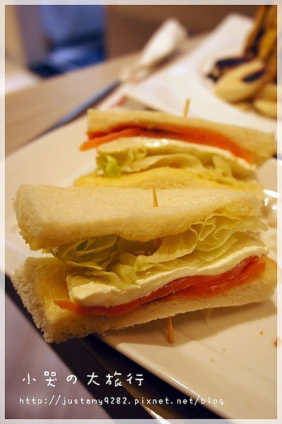 KONAYUKI 粉雪 北海道 Style Cafe：[台北市。中山區] 大人氣★KONAYUKI 粉雪 北海道 Style Cafe★下午茶店~✿