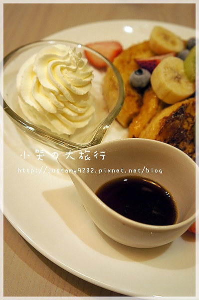 KONAYUKI 粉雪 北海道 Style Cafe：[台北市。中山區] 大人氣★KONAYUKI 粉雪 北海道 Style Cafe★下午茶店~✿