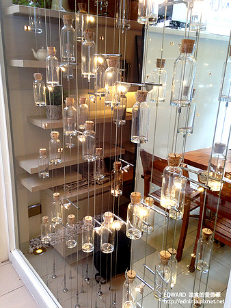 KONAYUKI 粉雪 北海道 Style Cafe：[邀約食記]台北中山 粉雪般的北海道夢幻甜點蛋糕 現在網路也買的到! 粉雪 Konayuki Hokkaido Style Cafe