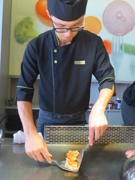 hot 7 新鐵板料理:燒呼呼王品集團平價鐵板燒【hot 7新鐵板料理】