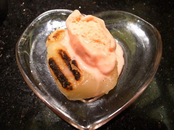 三朵花炭火燒肉‧鍋物：＜台北｜西門｜燒肉＞火鍋。燒肉。韓式料理三合一通通吃到飽！！！