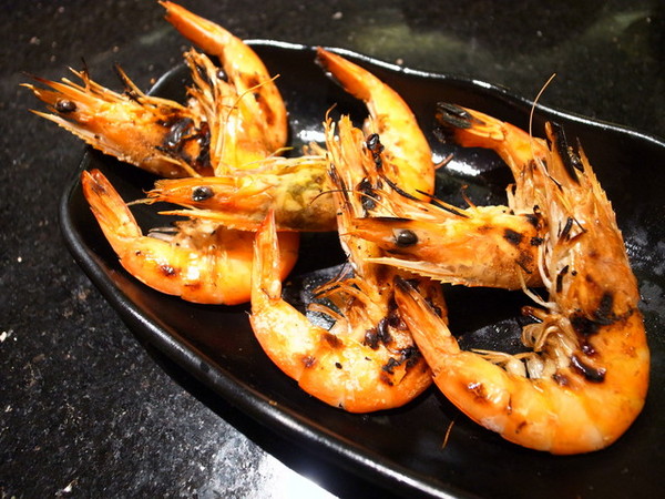 三朵花炭火燒肉‧鍋物：＜台北｜西門｜燒肉＞火鍋。燒肉。韓式料理三合一通通吃到飽！！！