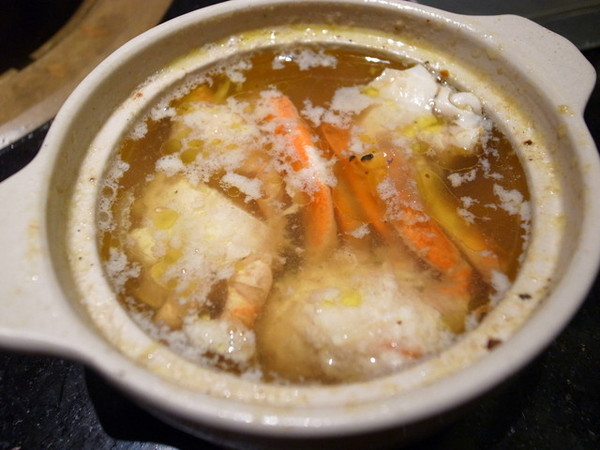 三朵花炭火燒肉‧鍋物：＜台北｜西門｜燒肉＞火鍋。燒肉。韓式料理三合一通通吃到飽！！！