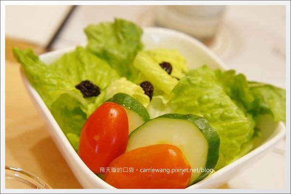 Love One Cafe (20).JPG