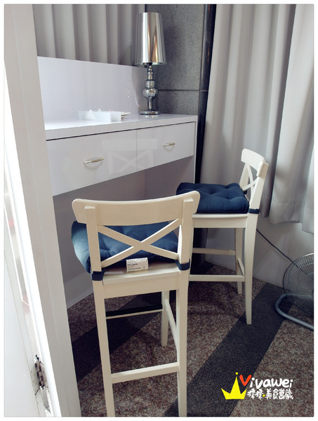 咖啡鑽:台中市東區|需要手套才能掌握的超厚實鬆餅『咖啡鑽』