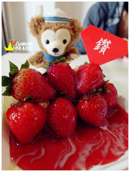 咖啡鑽:台中市東區|需要手套才能掌握的超厚實鬆餅『咖啡鑽』