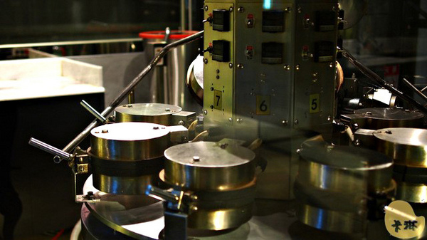 台中市第四信用合作社　：【食記】台中。《第四信用合作社》老銀行變冰店