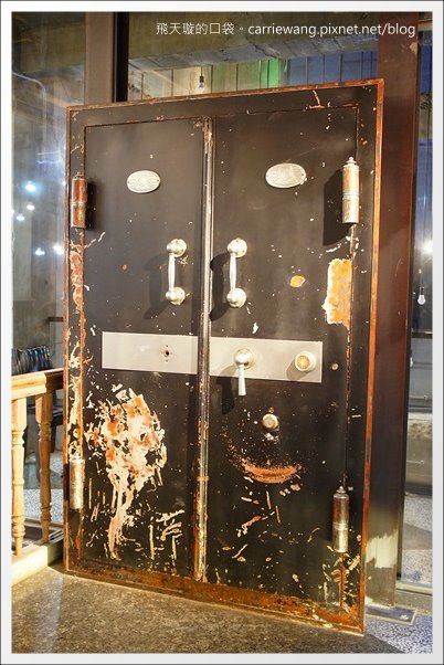 台中市第四信用合作社　：【台中冰品推薦】台中市第四信用合作社．宮原眼科二店。到銀行吃冰~