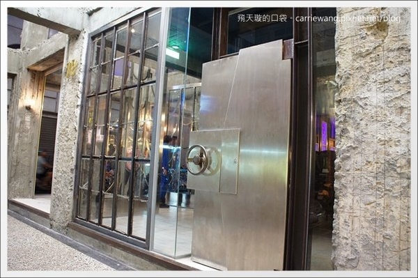 台中市第四信用合作社　：【台中冰品推薦】台中市第四信用合作社．宮原眼科二店。到銀行吃冰~