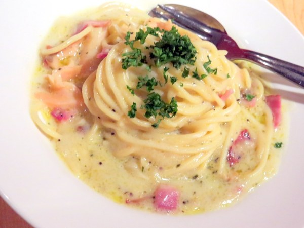 Pizza Hut氛享屋(新竹巨城店)：【口碑券】歡樂聚會的氛享屋『Pizza Hut氛享屋/新竹巨城店』