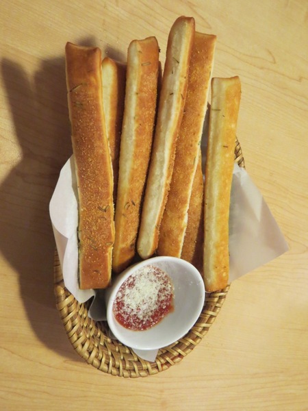 Pizza Hut氛享屋(新竹巨城店)：【口碑券】歡樂聚會的氛享屋『Pizza Hut氛享屋/新竹巨城店』