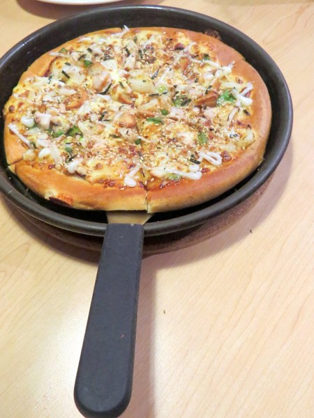 Pizza Hut氛享屋(新竹巨城店)：【口碑券】歡樂聚會的氛享屋『Pizza Hut氛享屋/新竹巨城店』