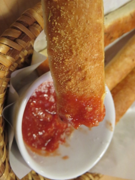 Pizza Hut氛享屋(新竹巨城店)：【口碑券】歡樂聚會的氛享屋『Pizza Hut氛享屋/新竹巨城店』