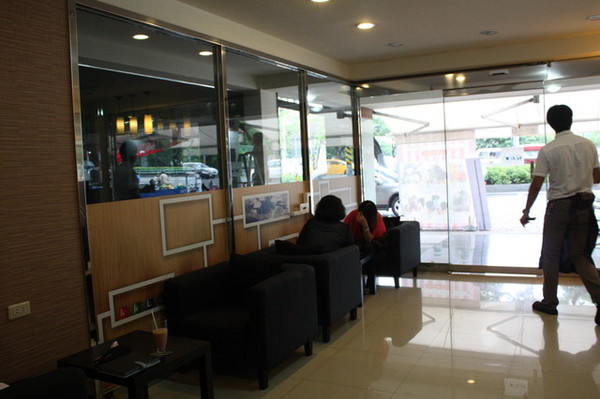 卡諾帝KALODI咖啡館：體驗【卡諾帝KALODI咖啡館 】療癒系超夯『盆栽飲品』+『比利時鬆餅』+『招牌經典咖啡』