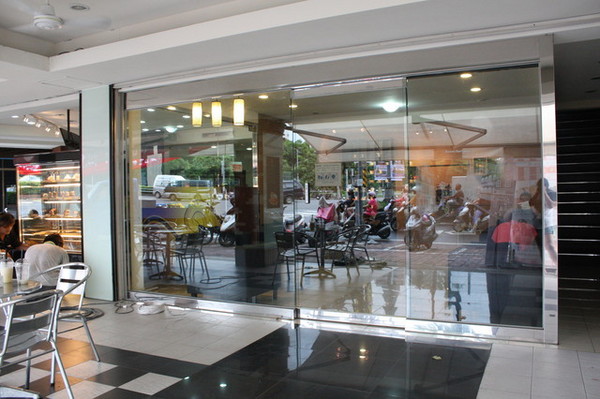 卡諾帝KALODI咖啡館：體驗【卡諾帝KALODI咖啡館 】療癒系超夯『盆栽飲品』+『比利時鬆餅』+『招牌經典咖啡』